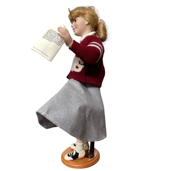 Cindy at the Hop Doll Princeton Gallery 1950s Poodle Skirt Porcelain Girl READ - Picture 2 of 15